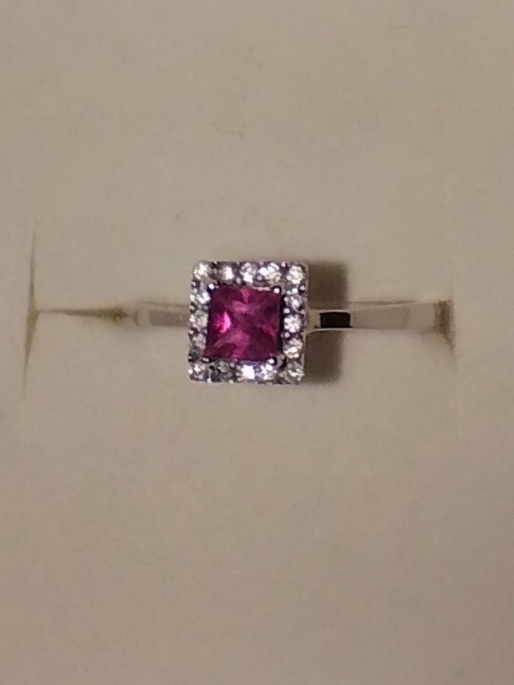 14kt gold pink Sapphire